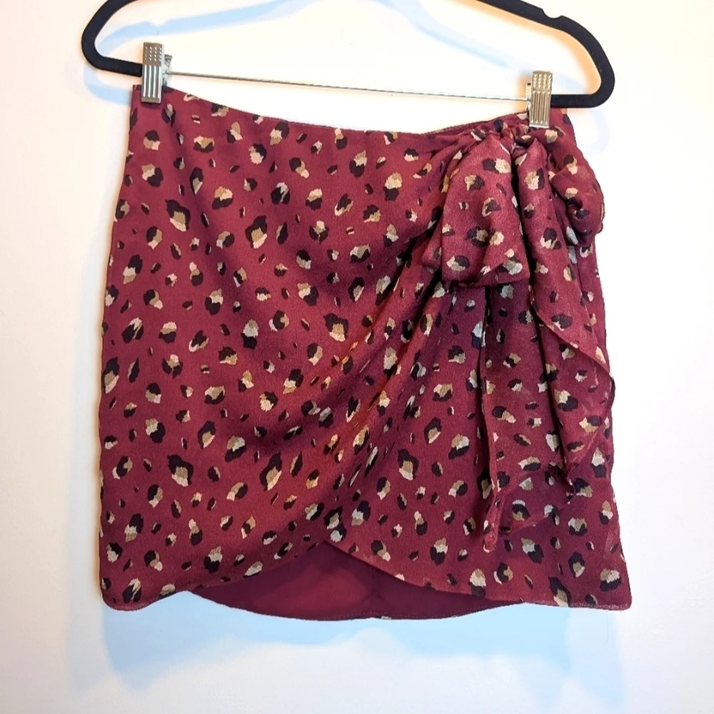 Bardot Red Animal Print Faux Wrap Tie Skirt Size Medium